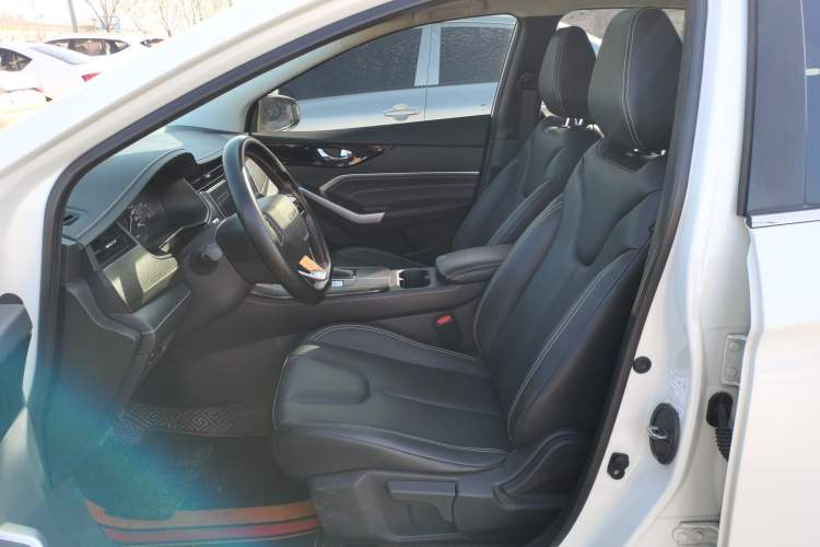 Used Venucia D60 2021 PLUS 1.6L XL CVT Yue Ling Edition
