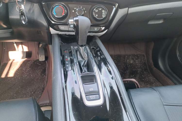 Used Honda Vezel 2015 1.5L CVT two-wheel drive Comfort trim
