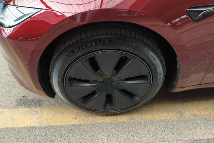 Used Tesla Model 3 2023 Rear-Wheel-Drive Version
