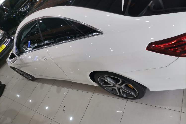 Used Mercedes-Benz E-Class 2014 E 200 Coupe
