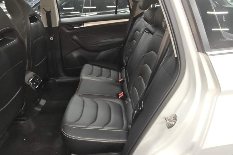 Used Skoda Kodiaq 2022 TSI330 5-Seater Two-Wheel-Drive Luxury Edition
