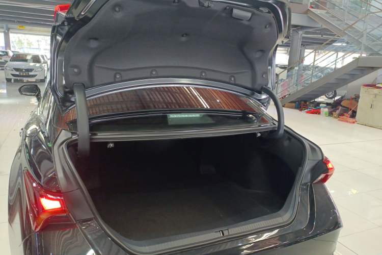 Used Toyota Avalon 2022 2.0L Luxury Edition
