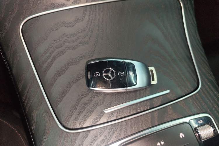 Used Mercedes-Benz E-Class 2021 Restyled E 260 Luxury Sports Edition
