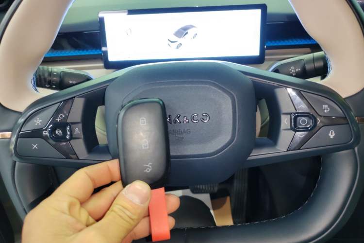 Used Lynk & Co Z20 2025 530 km Range Rear-Wheel Drive Pro
