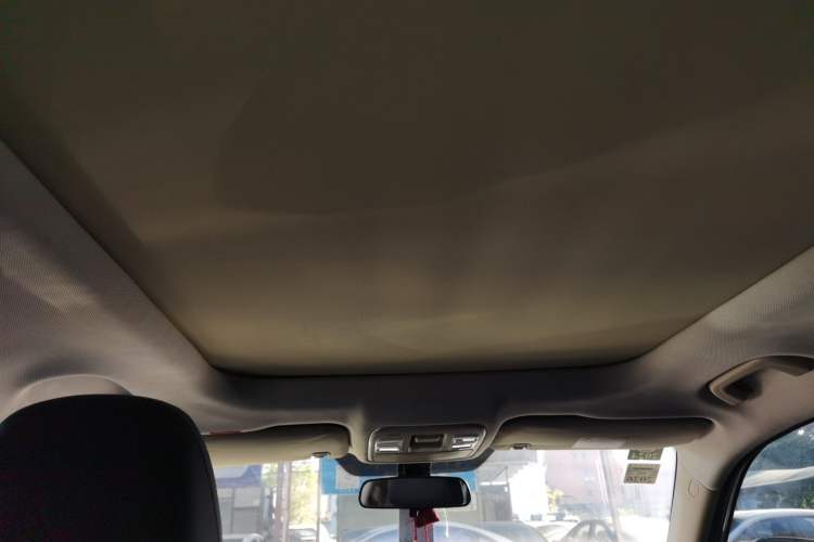 Used Geely Auto Emgrand X7 Sport 2018 1.8TD Automatic Two-Wheel Drive Smart Connect 4G Internet Edition