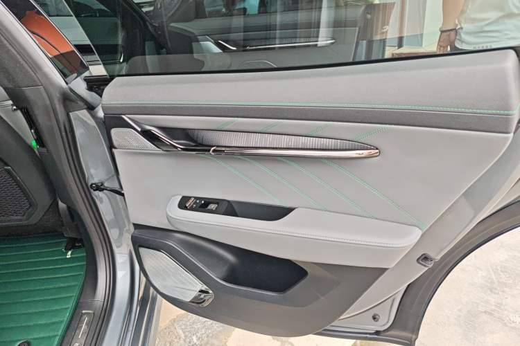 Used Zeekr 001 2022 Long-Range Dual-Motor WE Edition