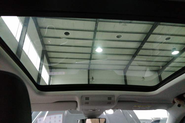 Used Volkswagen Tayron GTE Plug-in Hybrid 2024 280TSI Luxury Plus Advanced Edition
