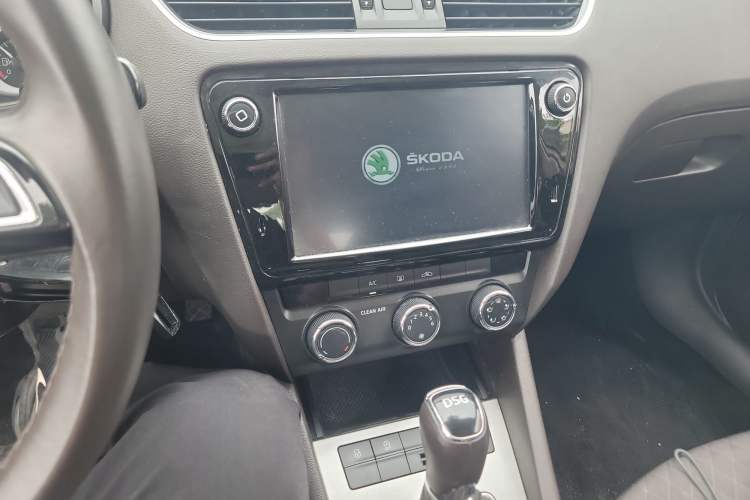 Used Skoda Octavia 2018 TSI230 DSG Luxury Edition
