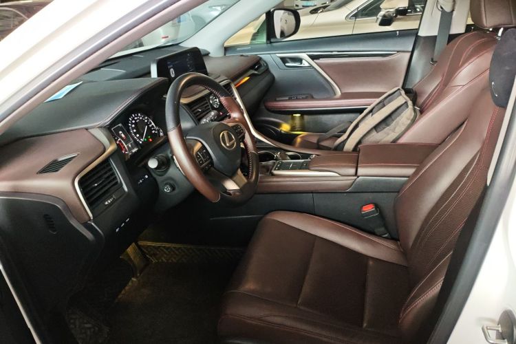 Used Lexus RX 2020 Revised Version 300 Two-Wheel Drive Comfort Edition
