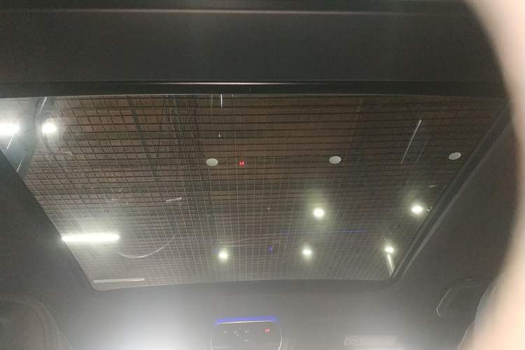 Used Mercedes-Benz GLC 2023 Facelift GLC 260 L 4MATIC Luxury Version 5 Seats
