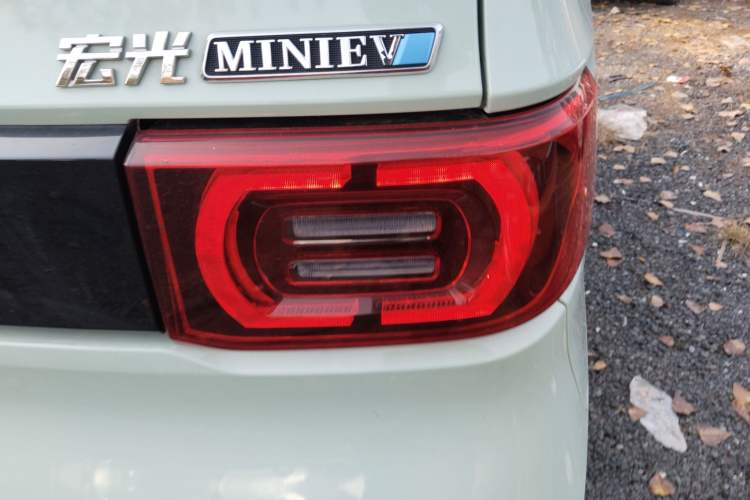 Used Wuling Hongguang MINIEV 2021 Macaron Fashion Model Lithium Iron Phosphate