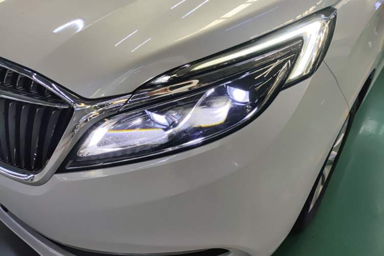 Used Buick GL8 2018 ES 28T Premium Model China VI Standard