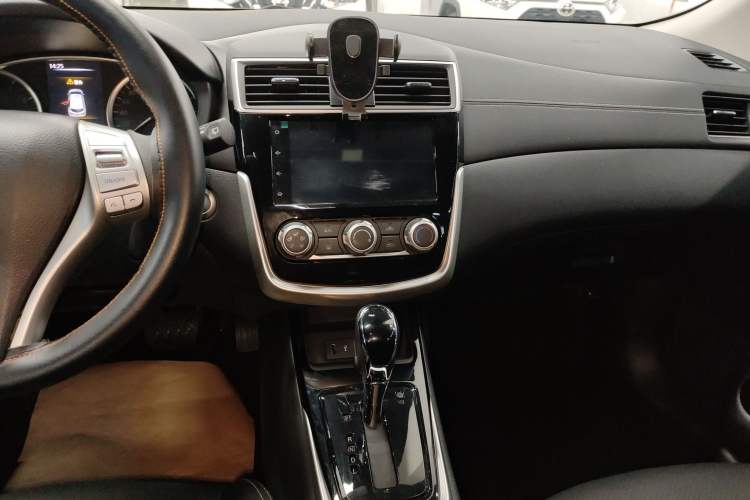 Used Nissan Tiida 2024 1.6L CVT Smart Drive Edition
