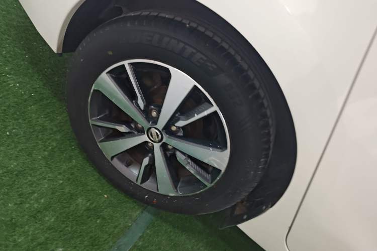 Used Nissan Lannia 2016 1.6L CVT Cool Edition
