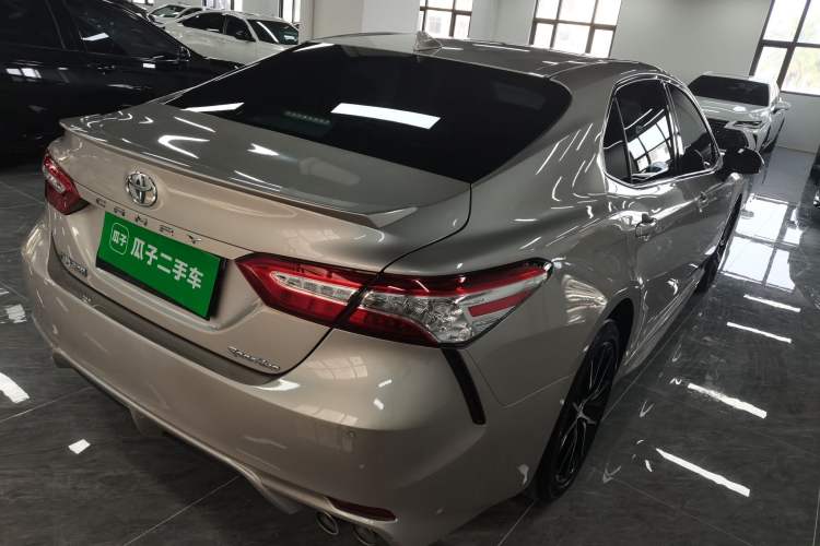 Used Toyota Camry 2021 2.0S FENGSHANG Edition
