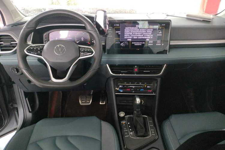 Used Volkswagen Tharu 2023 300TSI Two-Wheel-Drive Full Moon Edition
