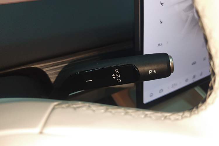 Used ONVO L60 2024 60 kWh Rear-Drive Version