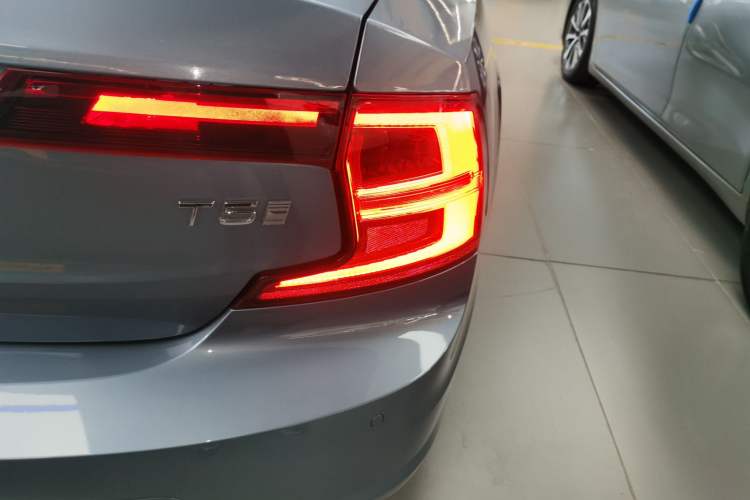 Used Volvo S90 2019 T5 Zhiyi Edition
