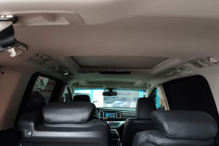 Used Honda Elysion 2016 2.4L Luxury Edition
