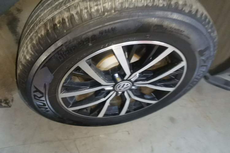 Used Volkswagen Tiguan L 2018 330TSI Automatic Two-Wheel Drive Luxury Edition
