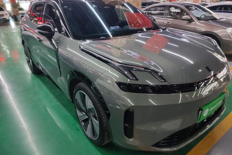 Used Lynk & Co 08 EM-P 2023 245km Ultra-Long Range Halo