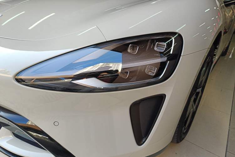 Used  SU7 2024 Rear-Drive Ultra-Long Range Advanced Pro-Level Intelligent Driving Version