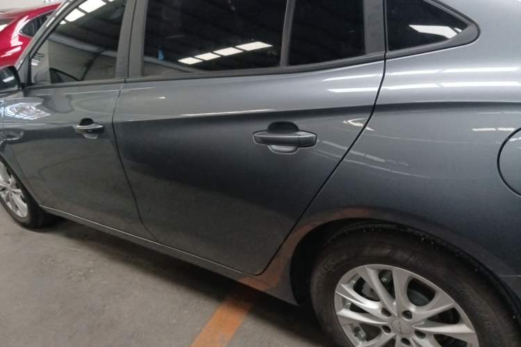 Used Roewe i5 2023 1.5L Manual Comfort Edition
