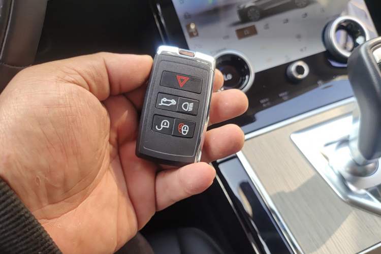 Used Land Rover Range Rover Evoque 2022 Facelifted Aurora L 249 PS R-Dynamic Luxury Edition