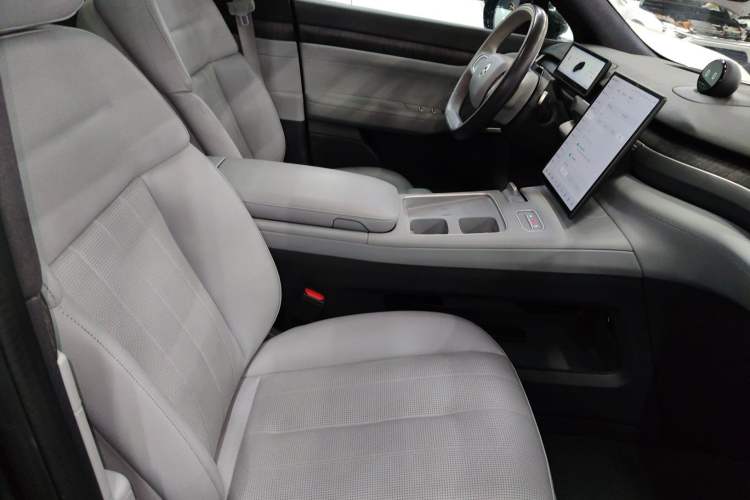 Used Nio ES8 2023 75 kWh