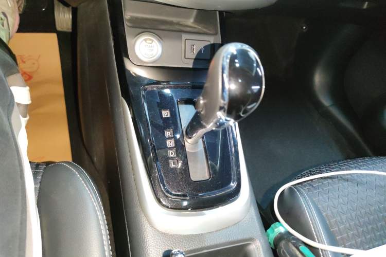 Used Nissan Tiida 2019 1.6L CVT Smart Drive Version China VI Standard
