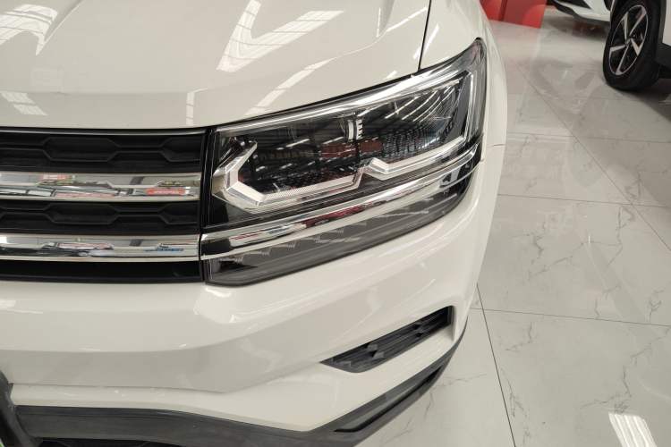 Used Volkswagen Tharu 2020 280TSI Two-Wheel Drive Luxury Edition China VI Standard