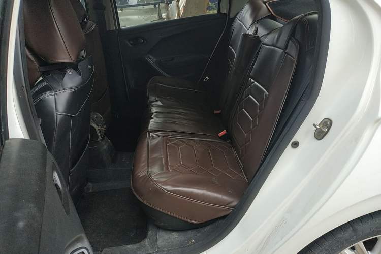 Used Peugeot 301 2016 1.6L Manual Comfort Edition
