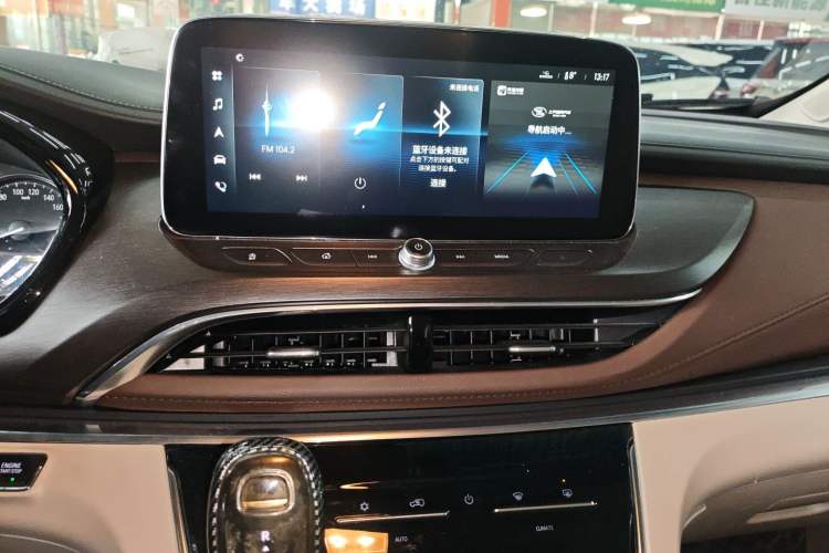 Used Buick GL8 2022 Land Executive Class 652T Prestige Model