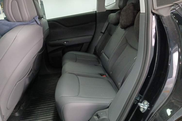 Used XPeng G6 2025 725 Ultra-Long Range Max Flagship Edition
