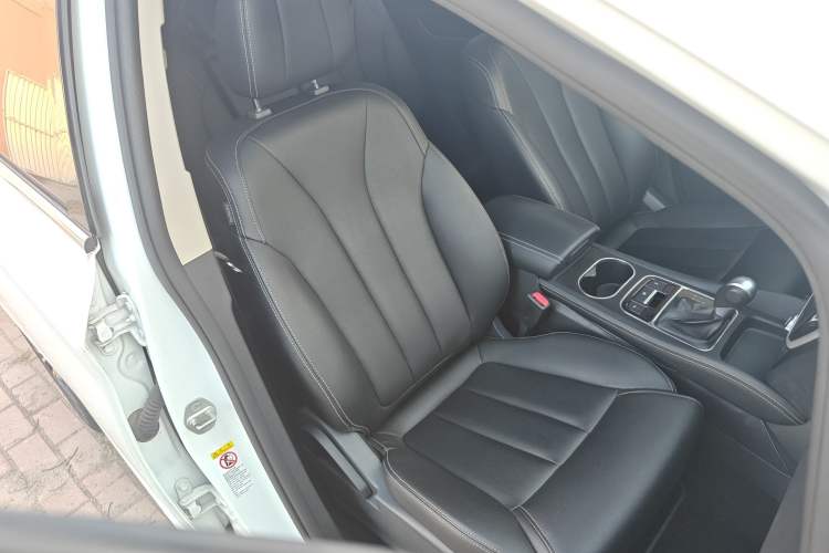 Used BYD Song MAX 2017 1.5T Automatic Smart Connect Luxury 7-Seater
