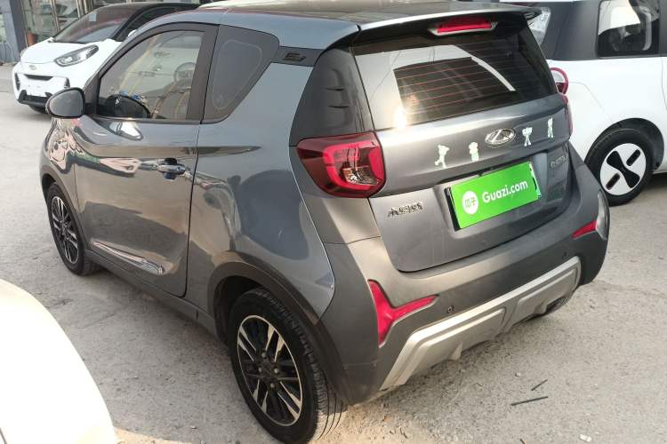 Used Chery Little Ant 2022 Sweet Pink Edition Half-Sugar Version Lithium Iron Phosphate 29.2 kWh 30 kW 301 km