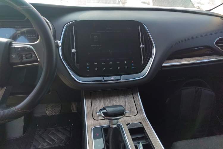 Used JETOUR X70 2020 1.5T DCT Comfort Edition 5-seater
