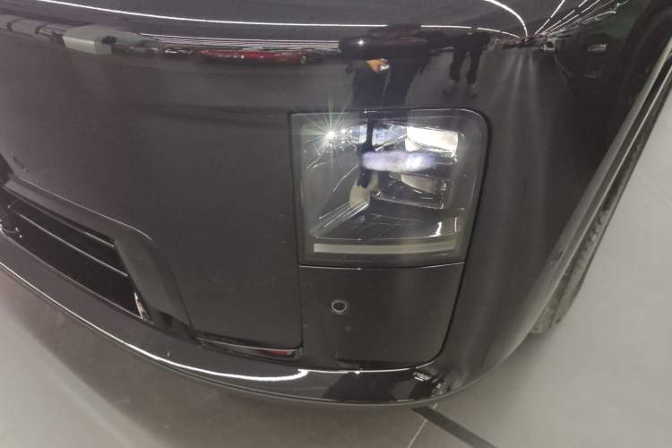 Used Li Auto Li Auto i8 2025 Standard Edition
