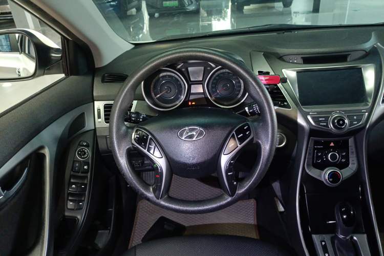 Used Hyundai Elantra 2016 1.6L Automatic Prestige Edition
