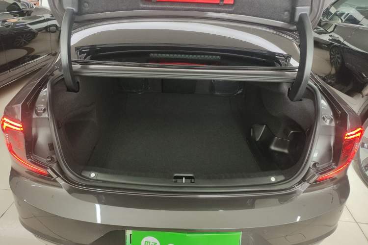 Used Volvo S90 New Energy 2023 T8 Plug-in Hybrid All-Wheel Drive Long-Range Luxury Edition