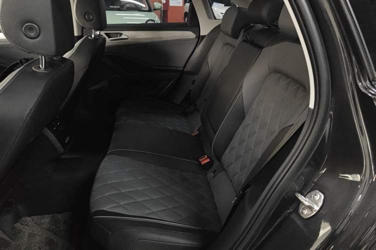 Used Volkswagen Sagitar 2025 Revised Version Three 300TSI DSG Excellence Edition