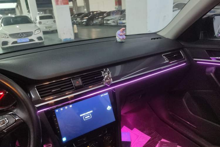 Used Volkswagen C-TREK 2018 230TSI DSG Luxury Model
