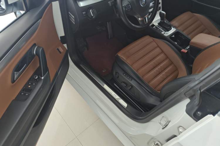 Used Volkswagen FAW-Volkswagen CC 2015 1.8TSI Luxury Model