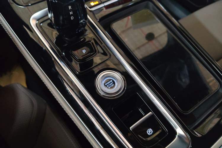 Used Geely Auto FX11 2025 4th Generation 1.5TD DCT – The Start
