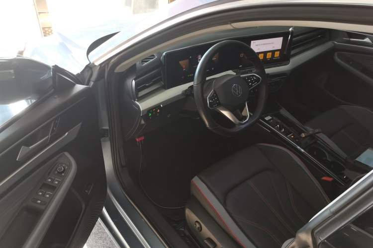 Used Volkswagen Lamando 2023 Lavida L 280TSI DSG Cool & Spicy Edition