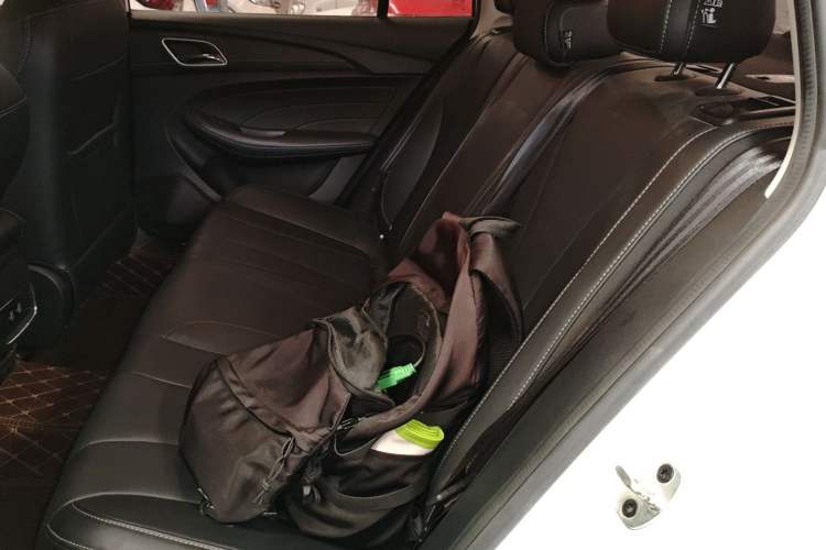 Used Roewe i5 2020 1.5L Manual 4G Connect Leehao Flagship Edition
