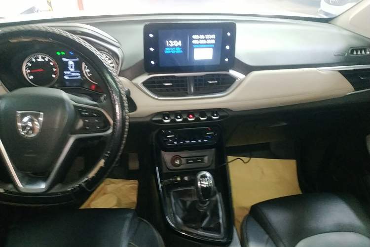 Used Baojun 530 2018 1.5T Manual Luxury Model China V Standard
