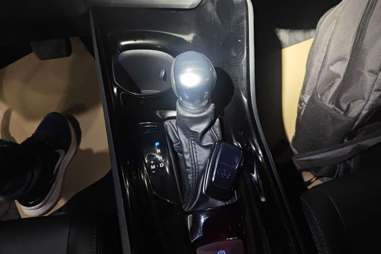 Used Toyota IZOA 2020 2.0L Enjoy Edition
