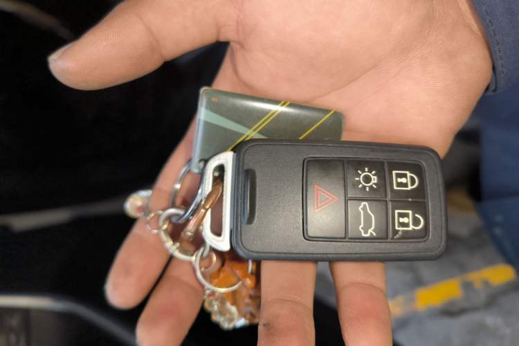 Used Volvo XC60 2015 T5 Smart Upgrade Model
