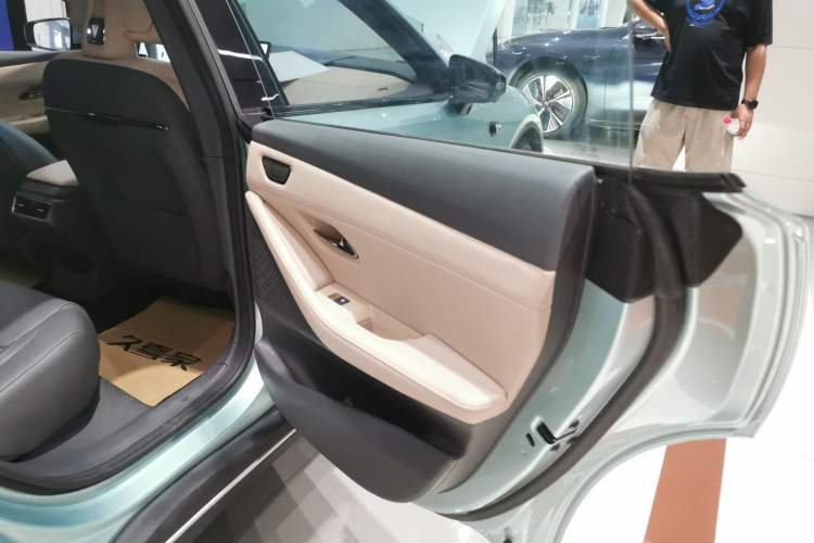 Used  SL03 2022 515 Pure Electric Version
